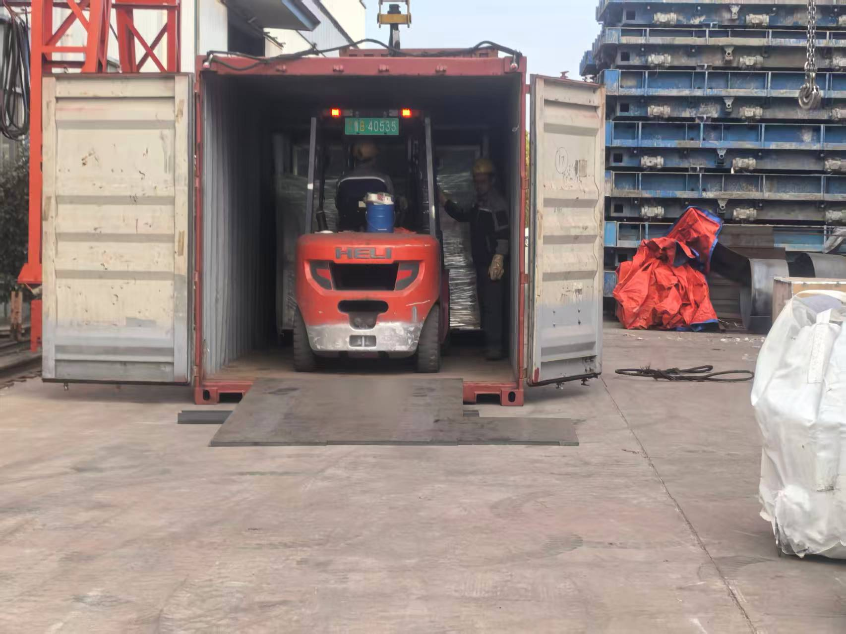 Neuigkeiten über den Export von Stahlkonstruktionsunterstützungsprodukten durch Liweiyuan Steel Structure nach Chile