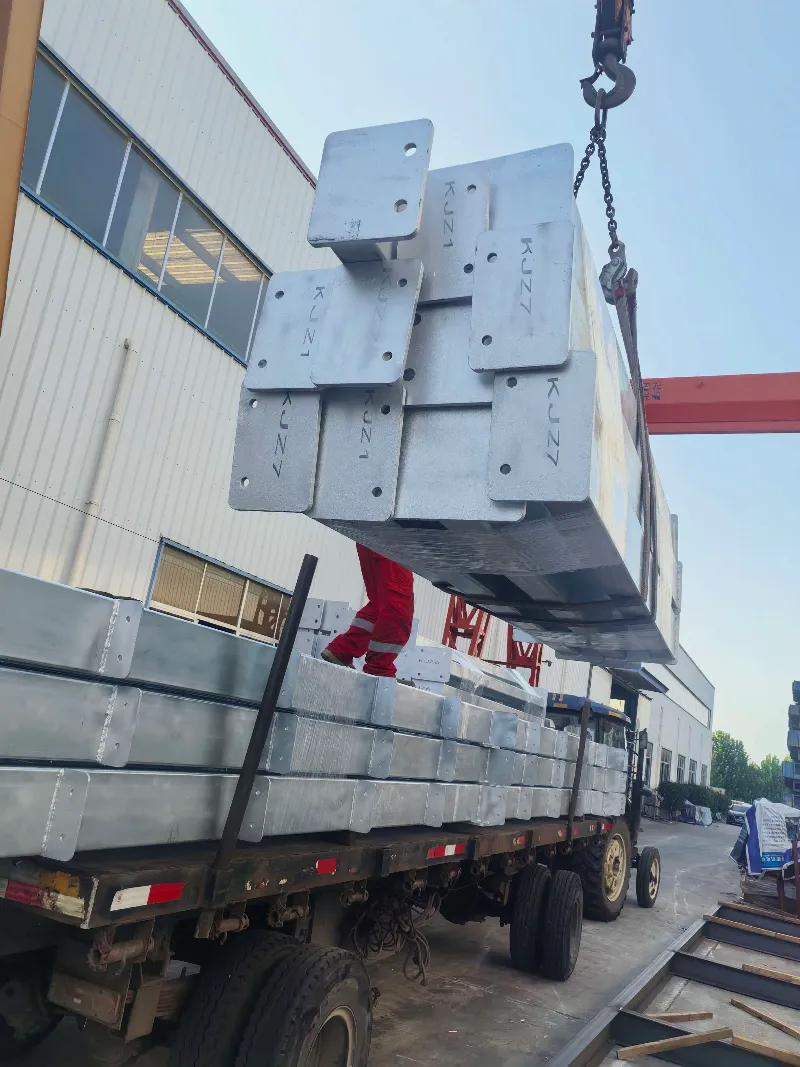 Segel setzen zu neuen Horizonten! Qingdao Liweiyuan Steel Structure versendet erfolgreich Komponenten für das Logistiklagerprojekt in Uruguay